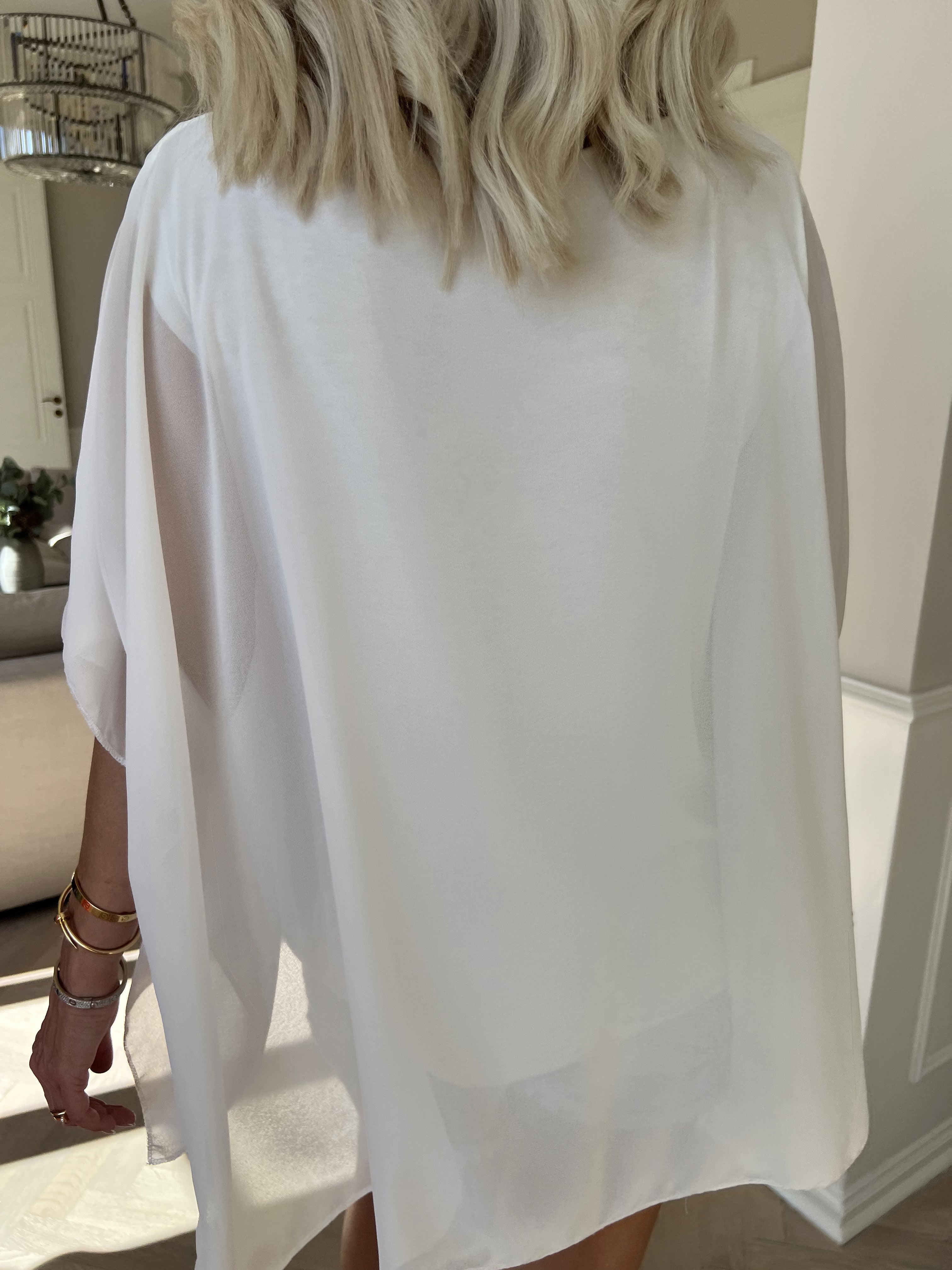 Mirabella Plain Shirt - Söt tunika med löst chiffonglager